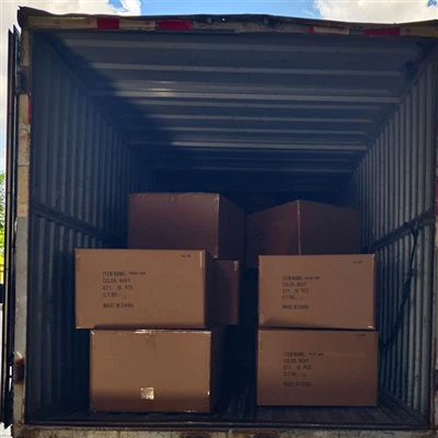 LEGEND TIMES が本日 800 個のゴルフ ハンドバッグを出荷